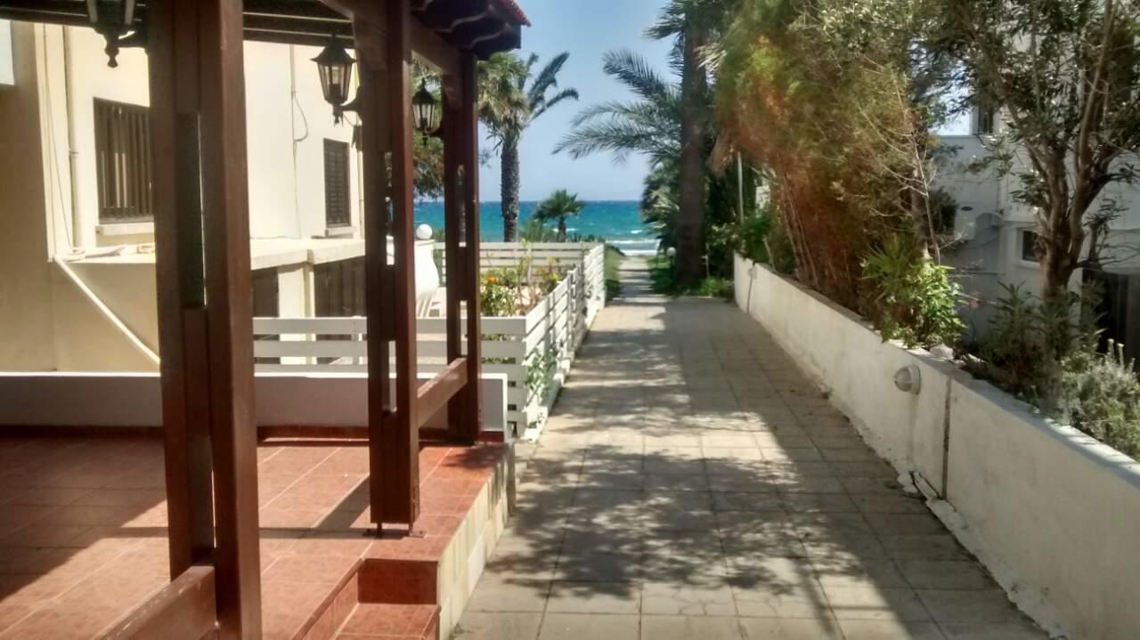 Sandy Beach Apartment 3 Вороклини Экстерьер фото