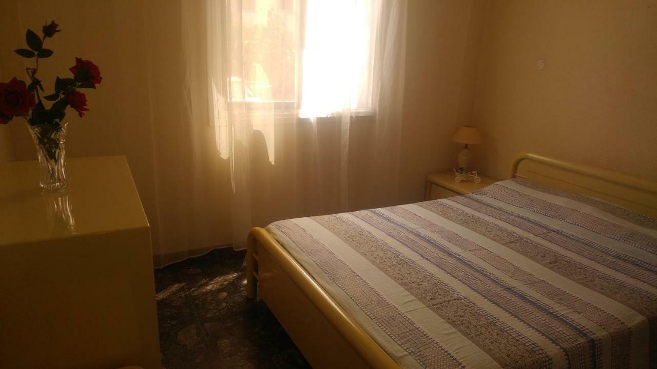 Sandy Beach Apartment 3 Вороклини Экстерьер фото